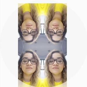 Meet your Posher, Mayra